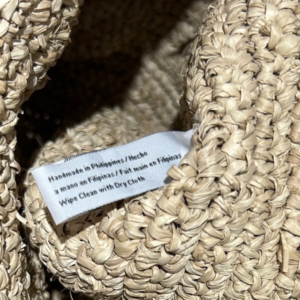 NWT Pamela Munson The Avis Bay Oversized Tote-Natural Wovan Raffia-Buckle Detail - Picture 10 of 16
